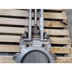 Image 8in TRUELINE VALVE CORP. F8112 Uni-Directional Knife Gate Valve - Stainelss Steel - 8 from Bid-on-Equipment.com