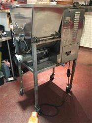 Image HOLLYMATIC 175 Meat Grinder - 4 from Bid-on-Equipment.com