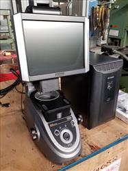 Image KEYENCE IM-6025 Measuring System / Optical Comparator - 1 from Bid-on-Equipment.com