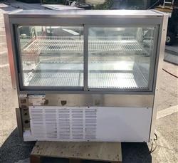 Image 48in BEV AIR Curved Glass Refrigerated Merchandiser Display Case for Food Deli Meat - 5 from Bid-on-Equipment.com