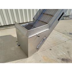 Image 24in Wide Cleated Incline Conveyor - Stainless Steel, Sanitary - 3 from Bid-on-Equipment.com