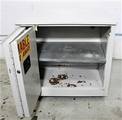 Image 30 Gallon SECURALL A131 Flammable Storage Cabinets - 3 from Bid-on-Equipment.com