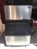 Image MANITOWOC Ice Machine and Bin - SY0304A and B400 - 1 from Bid-on-Equipment.com