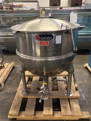 408253 - 100 Gallon GROEN FT100 Stationary Direct Steam Kettle with 3in TDO and Power-Aid E-Z Lift - New, Stainless Steel - Main Image from Bid-on-Equipment.com