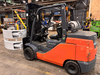 Image 12,000 Lb. TOYOTA 8FGC55U Forklift with 72in Cascade Clamp - 4 from Bid-on-Equipment.com