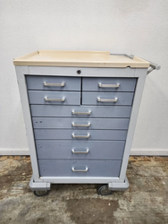 Item WATERLOO Uni-Cart Medical Lab Mobile Storage Cart from Bid-on-Equipment.com