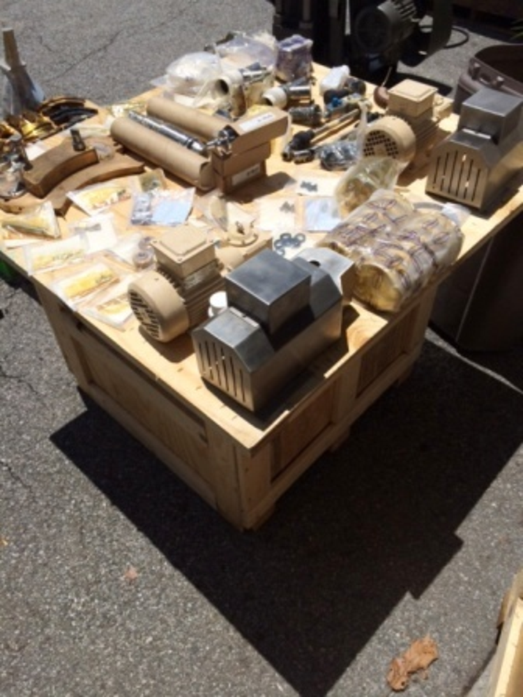 Item CADMACH Tablet Press Parts from Bid-on-Equipment.com