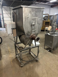 Item HOBART 4346 Grinder  from Bid-on-Equipment.com